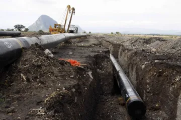 Pemex cancela contrato millonario de gasoducto inservible de refinería de Tula