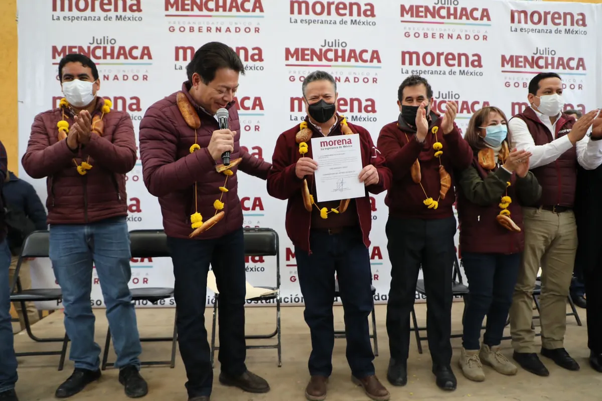 Julio Menchaca busca cercanía con la gente en su gira de precampaña