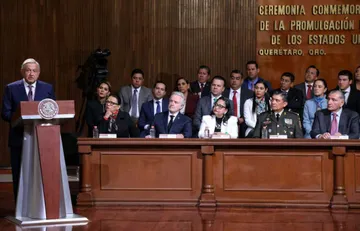 La Constitución vive en la transformación del México justo: AMLO