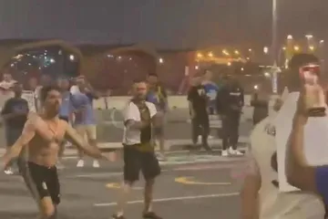 Mexicanos vs argentinos: aficionados arman campal en Qatar