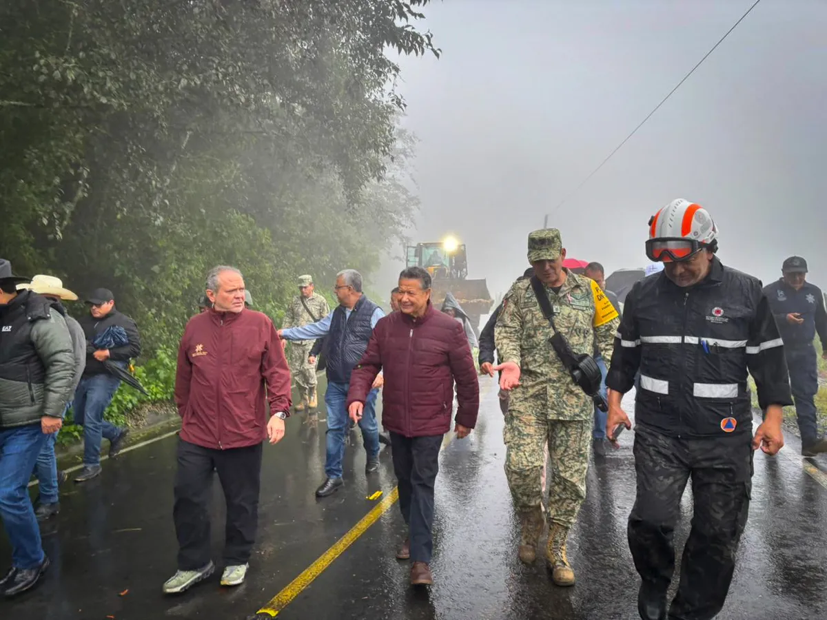 Julio Menchaca recorre la Sierra Alta, y encabeza las acciones de apoyo tras afectaciones por las fuertes lluvias