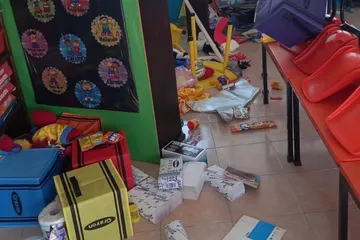 Preescolar de Tepeji del Río sufre robo y destrucción de salones; comunidad pide patrullaje urgente.