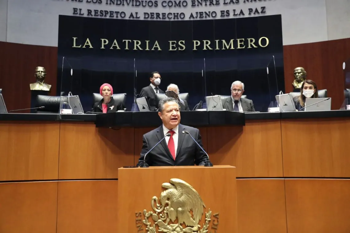 Presenta Julio Menchaca iniciativa de vanguardia para resolver conflictos civiles y familiares