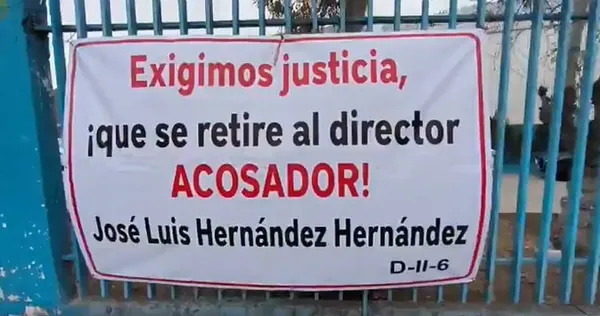 Protesta de maestros suspende clases en secundaria de Pachuca. Conoce qué están exigiendo.