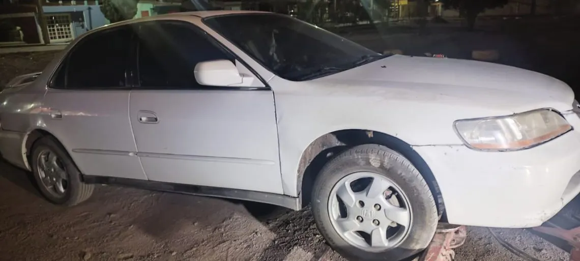 Detienen en Hidalgo a dos por posesión de hidrocarburo y armas de fuego