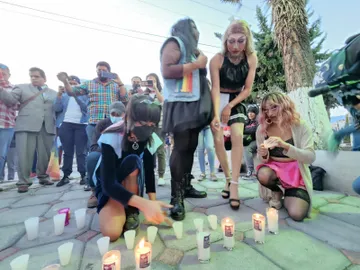 Comunidad LGBTTTIQA+ recuerda a víctimas de violencia homofóbica