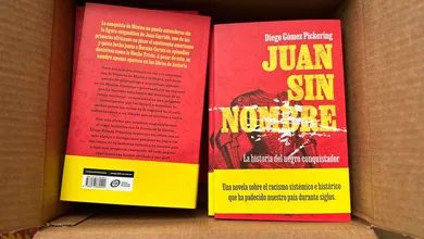 Juan sin nombre se sitúa también en un México distópico donde el mestizaje ha sido borrado del discurso oficial