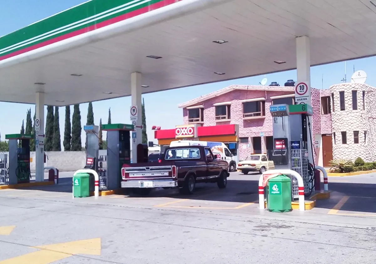 Mixquiahuala: roban 200 mil pesos al asaltar gasolinera y golpear al encargado