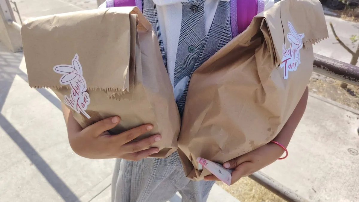 Atotonilco de Tula: acusan promoción personal de la alcaldesa con entrega de bolillos “a bajo costo”