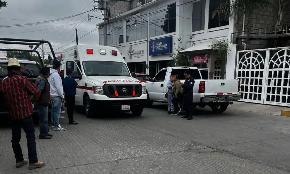 Un hombre resultó herido tras un ataque armado en Tula de Allende. Los agresores dispararon desde un Mini Cooper y escaparon.