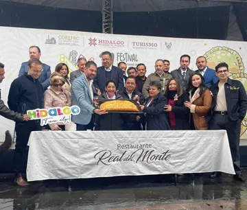 Inauguran la 17ª Edición del Festival Internacional del Paste en Mineral del Monte