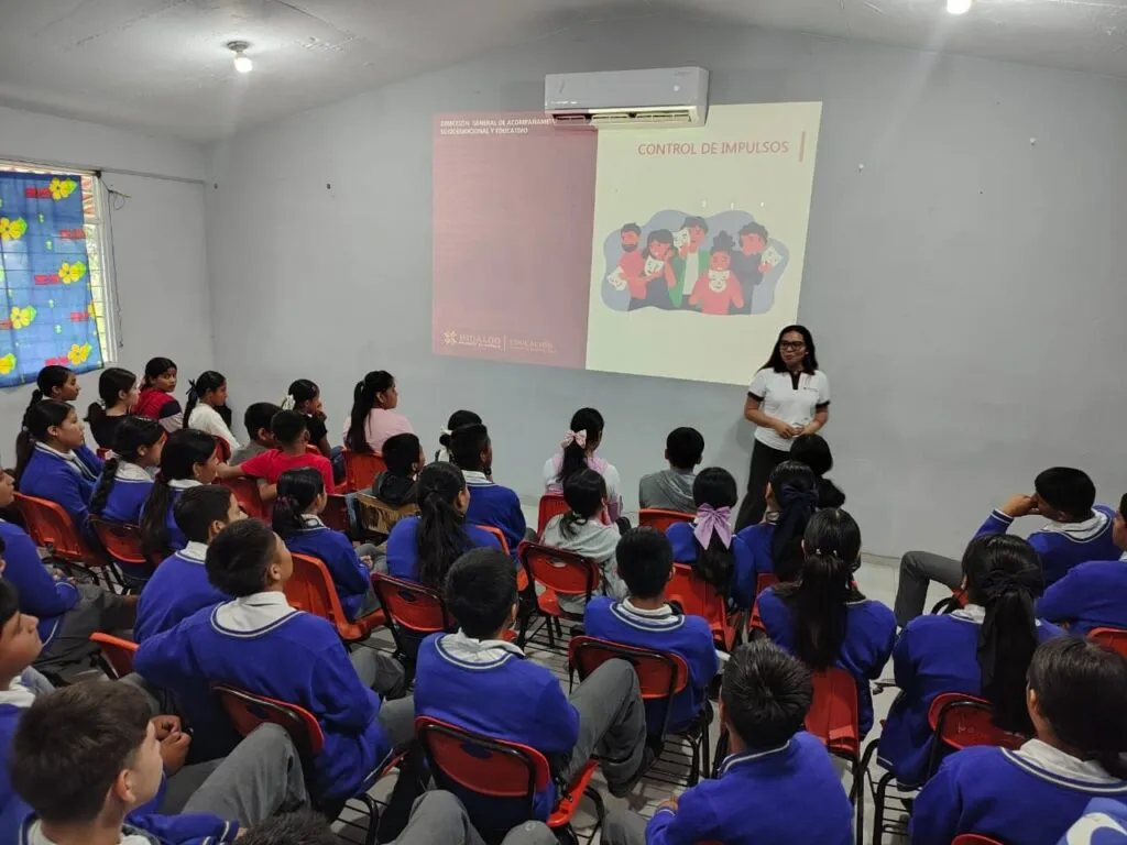 Más de 220 mil alumnos y docentes fortalecen su bienestar emocional en Hidalgo