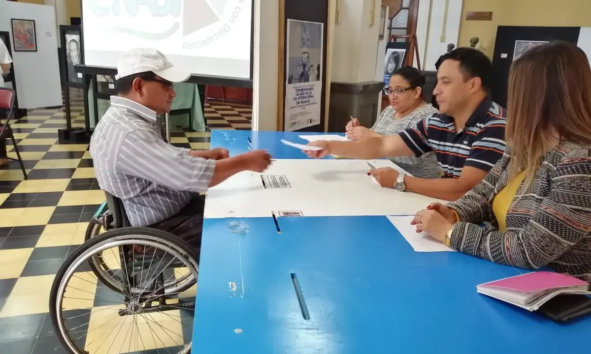 Disminuyen votos de personas con discapacidad: INE