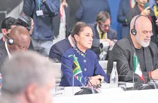 Claudia Sheinbaum discurso Barcelona democracia política exterior México