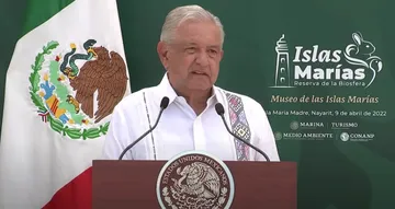 El pueblo, motor del cambio: AMLO en gira por las Islas Marías