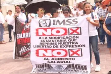 Marcha de trabajadores del IMSS