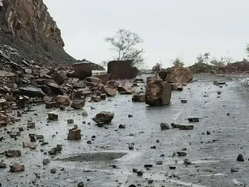 Lluvias en Hidalgo dejan deslaves en carreteras; conoce cuáles son las más afectadas