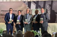 Presentan libro El niño que no llegaría lejos