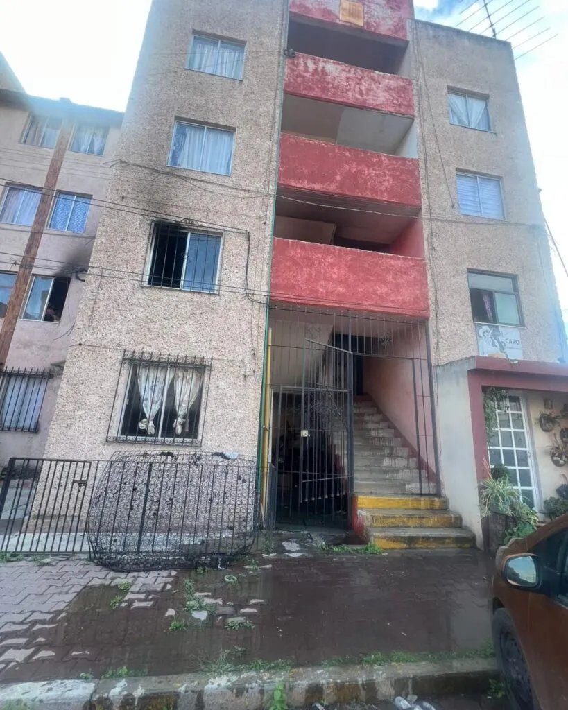 Incendio en departamento de Tulancingo