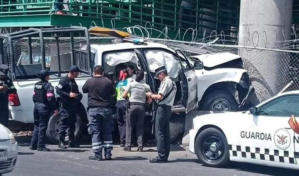Carretera México-Pachuca: Patrulla de la GN choca contra columna de puente
