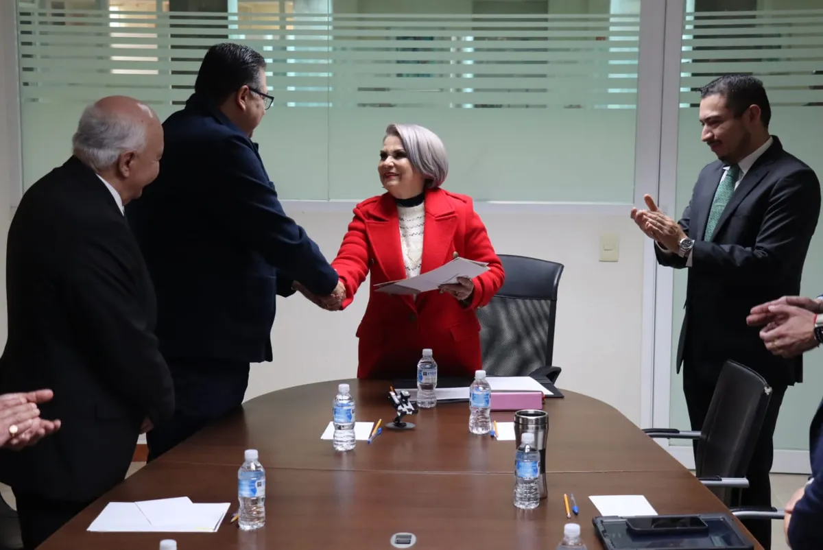 Entrega de constancia de solventación de la Cuenta Pública 2024 al Poder Judicial de Hidalgo.