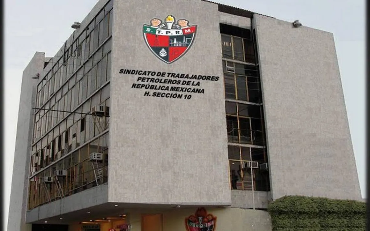 AMLO abrirá mañaneras a aspirantes del sindicato petrolero