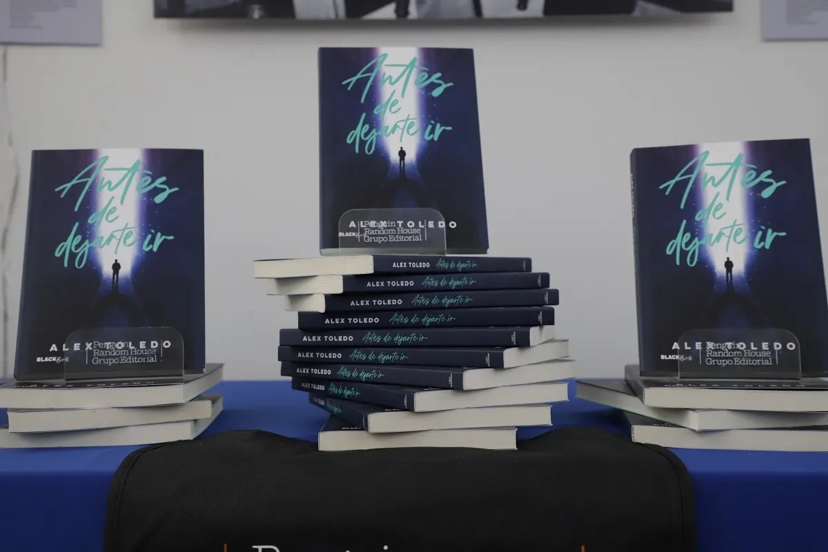 Alex Toledo presenta el libro ‘Antes de dejarte ir’