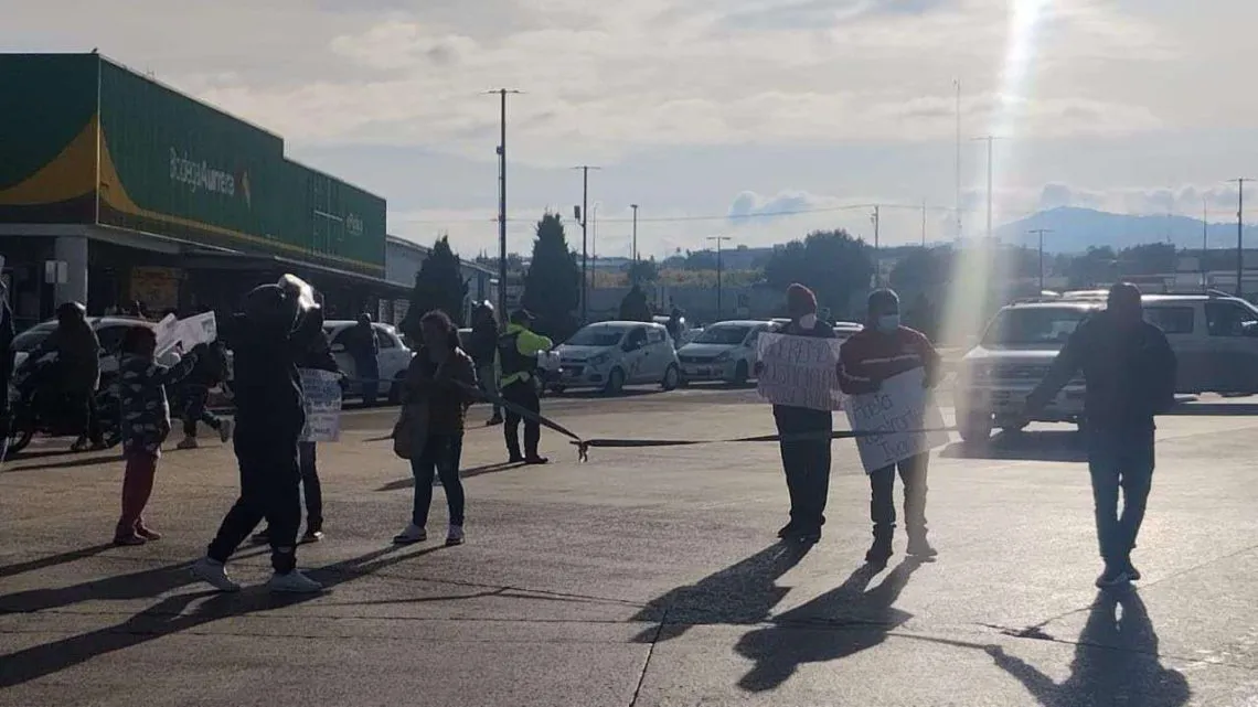 Bloqueo en la carretera México-Pachuca por protesta de familiares de desaparecido
