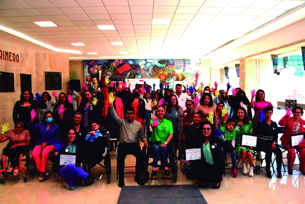 Lourdes Sánchez rompe estereotipos al estudiar medicina