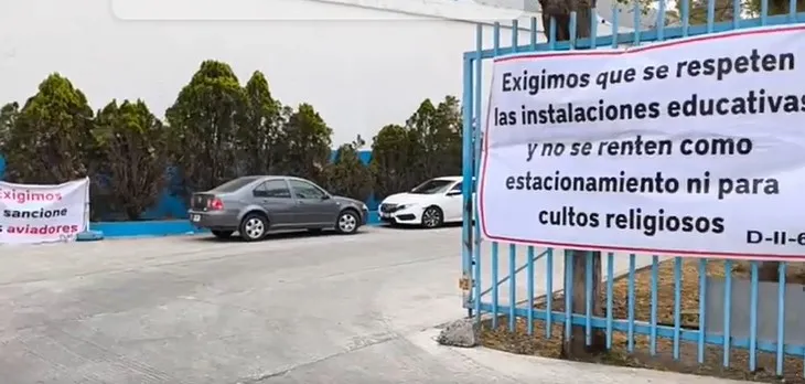 Profesores de la Secundaria General 2 se manifiestan; exigen destitución del director por presunto acoso laboral