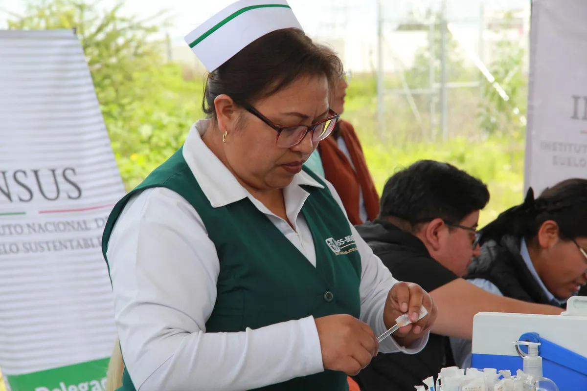 Mujeres del campo reciben atención directa en Chapantongo en histórica jornada social