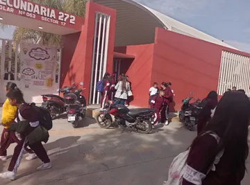 ¡Sin clases! Bloquean acceso a Telesecundaria en Hidalgo