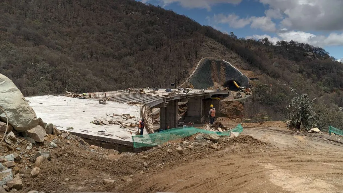  Supervisa titular de la SICT avances del nuevo entronque Real del Monte-Huasca, en Hidalgo