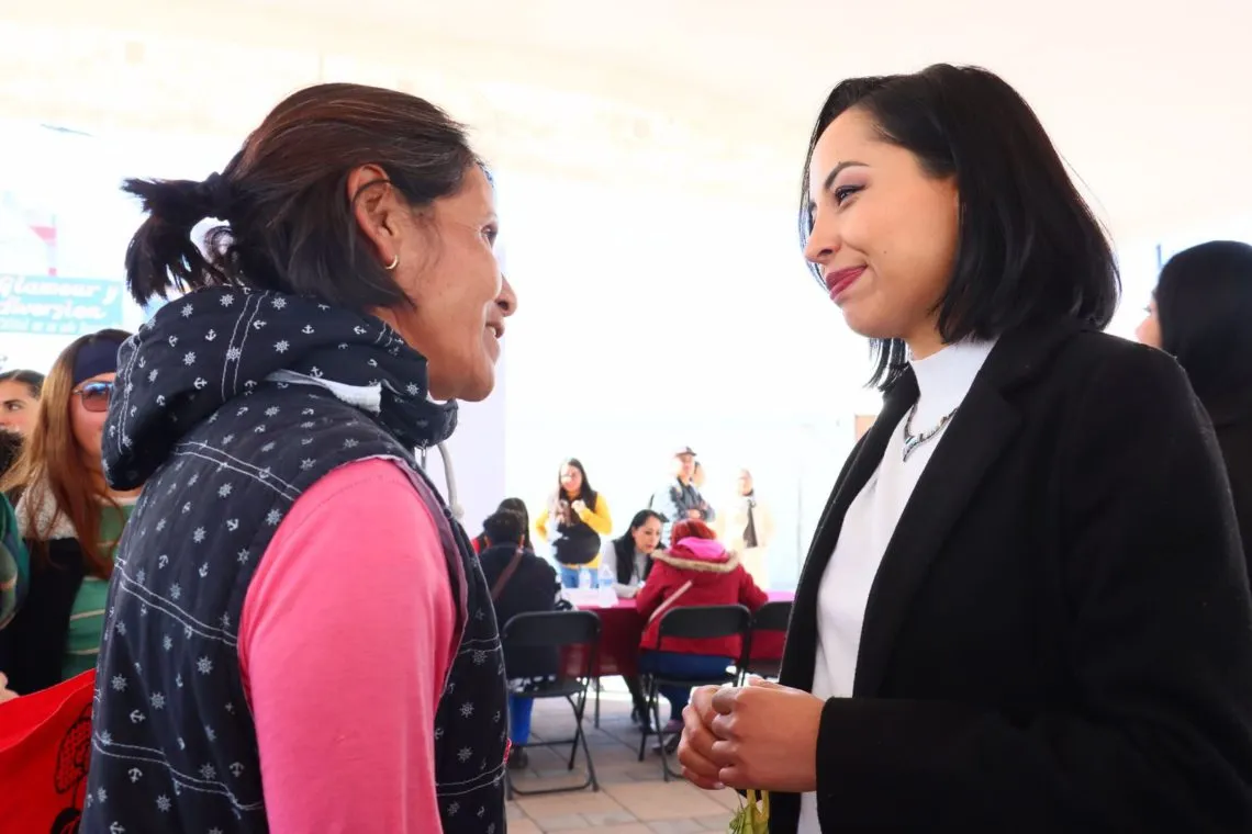 Tizayuca: Entregan apoyos de 3 mil pesos a mujeres