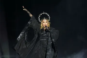 Pide Madonna al Papa León XIV viajar a Gaza y “llevar su luz a los niños”