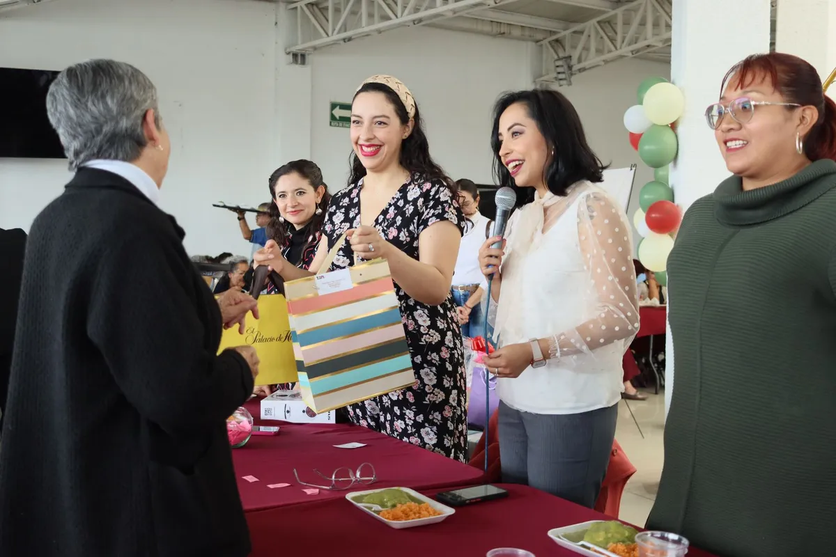 Tizayuca: Más de 250 personas celebran el Día del Adulto Mayor