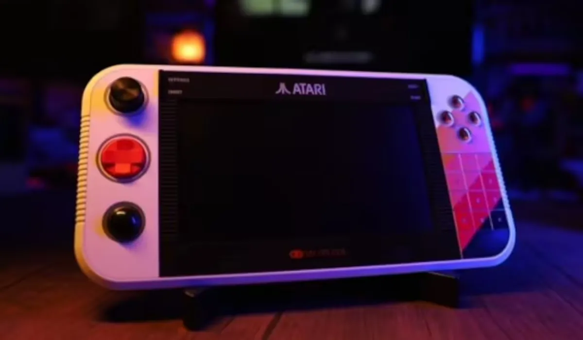Atari sorprende con el lanzamiento de la consola portátil Gamestation Go, adelantándose al nuevo Nintendo Switch 2