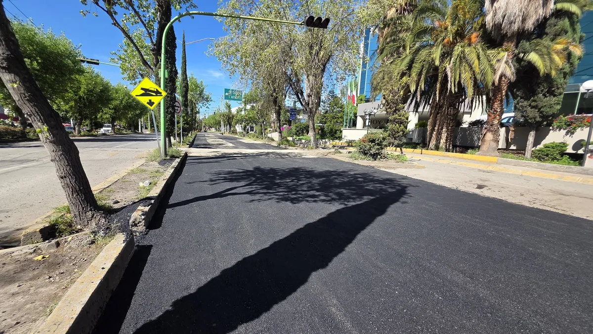 Calles sin baches: Pachuca arranca bacheo nocturno en zona estratégica