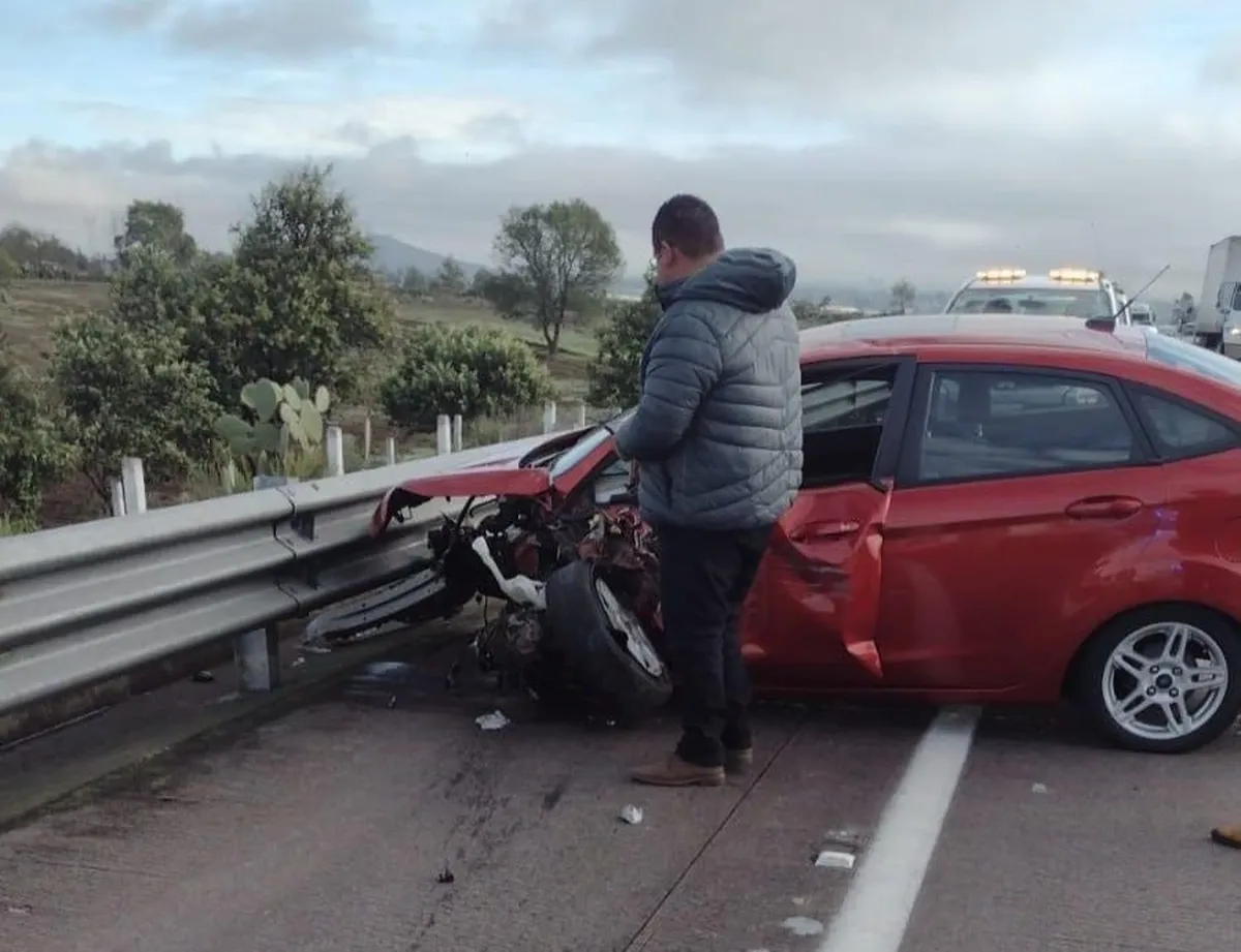 Una persona fallecida y dos lesionados saldo de accidente en Tulancingo