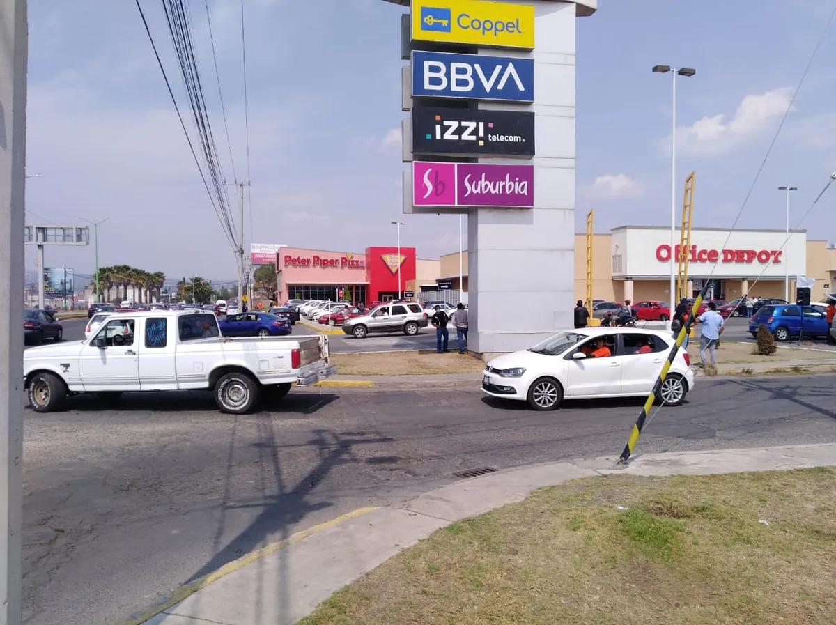 Asaltan empresa de telefonía celular en Tulancingo