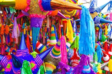 Piñatas monumentales, talleres y música gratis: esto te espera en la feria más colorida del año.
