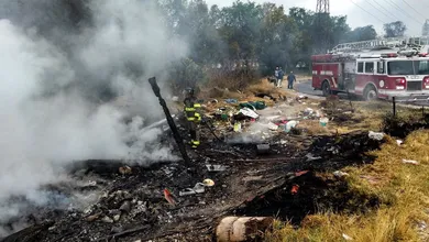 Bomberos de Tula sofocan un incendio de basura