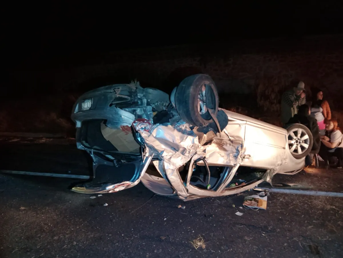 Alfajayucan: Automovilista ebrio provoca accidente y deja cuatro lesionados