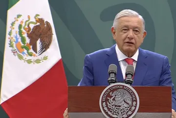 Detecta Semar barco chino con 600 bultos de fentanilo: AMLO