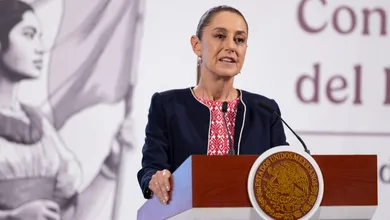 Más de 10 mil jubilados de Pemex y LyFC con pensiones millonarias serán auditados por el gobierno federal.