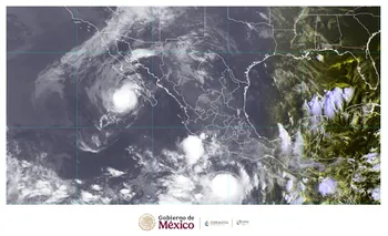 Huracán Polo categoría 3 frente a Baja California Sur