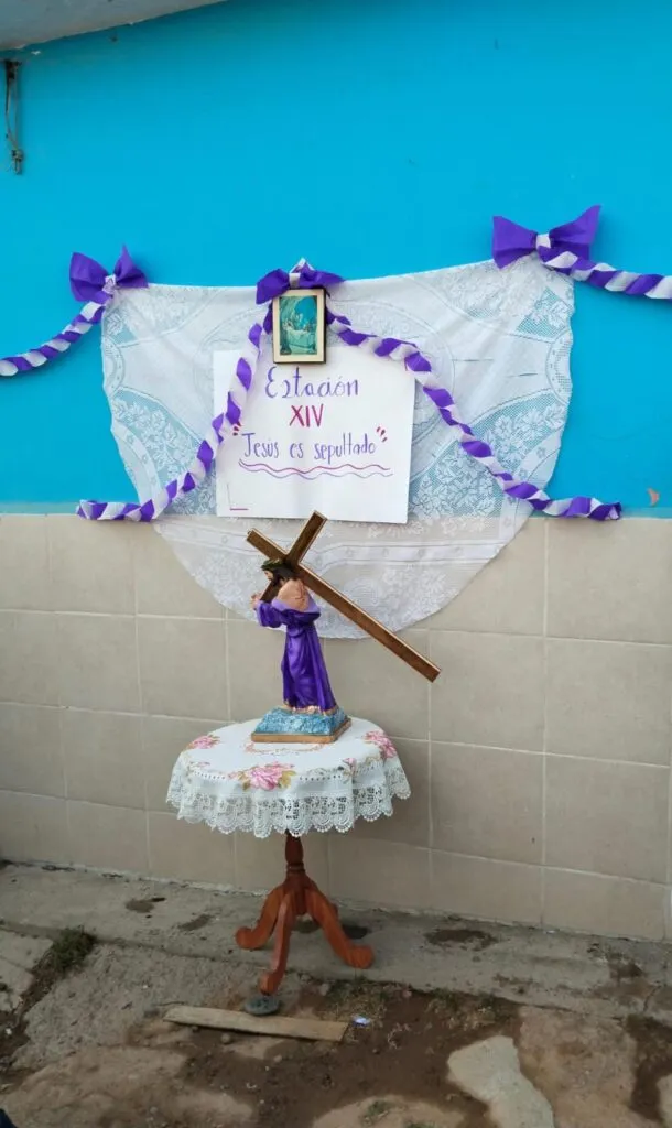 Viacrucis en el Valle de Tulancingo: dramatización y reflexión en la tradición religiosa