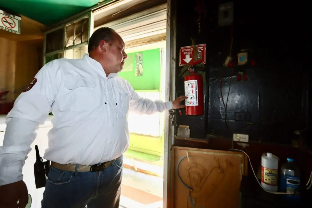 Protección Civil detecta observaciones menores en bares y cantinas de Pachuca