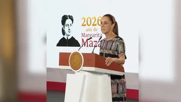 Presidenta Claudia Sheinbaum durante el anuncio de nuevas medidas para reducir trámites de las micro, pequeñas y medianas empresas.