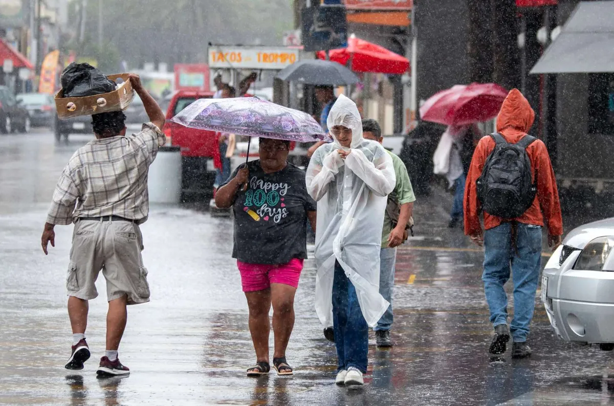 Pronostican lluvias intensas y fuertes vientos en Hidalgo este domingo